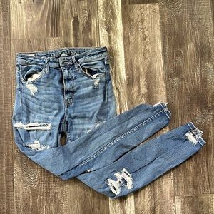 American eagle women’s next level stretch ripped jeans